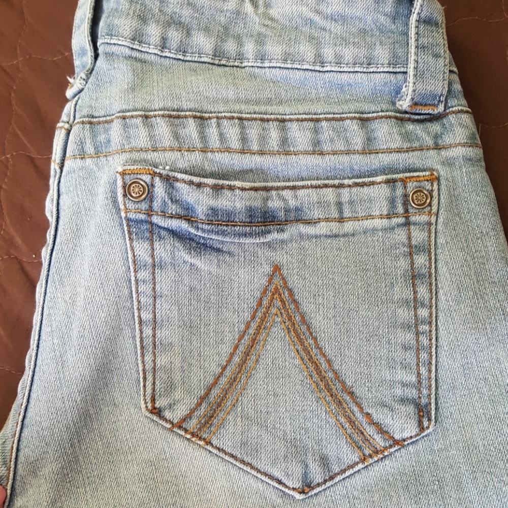 Capris - Picture 4 of 5